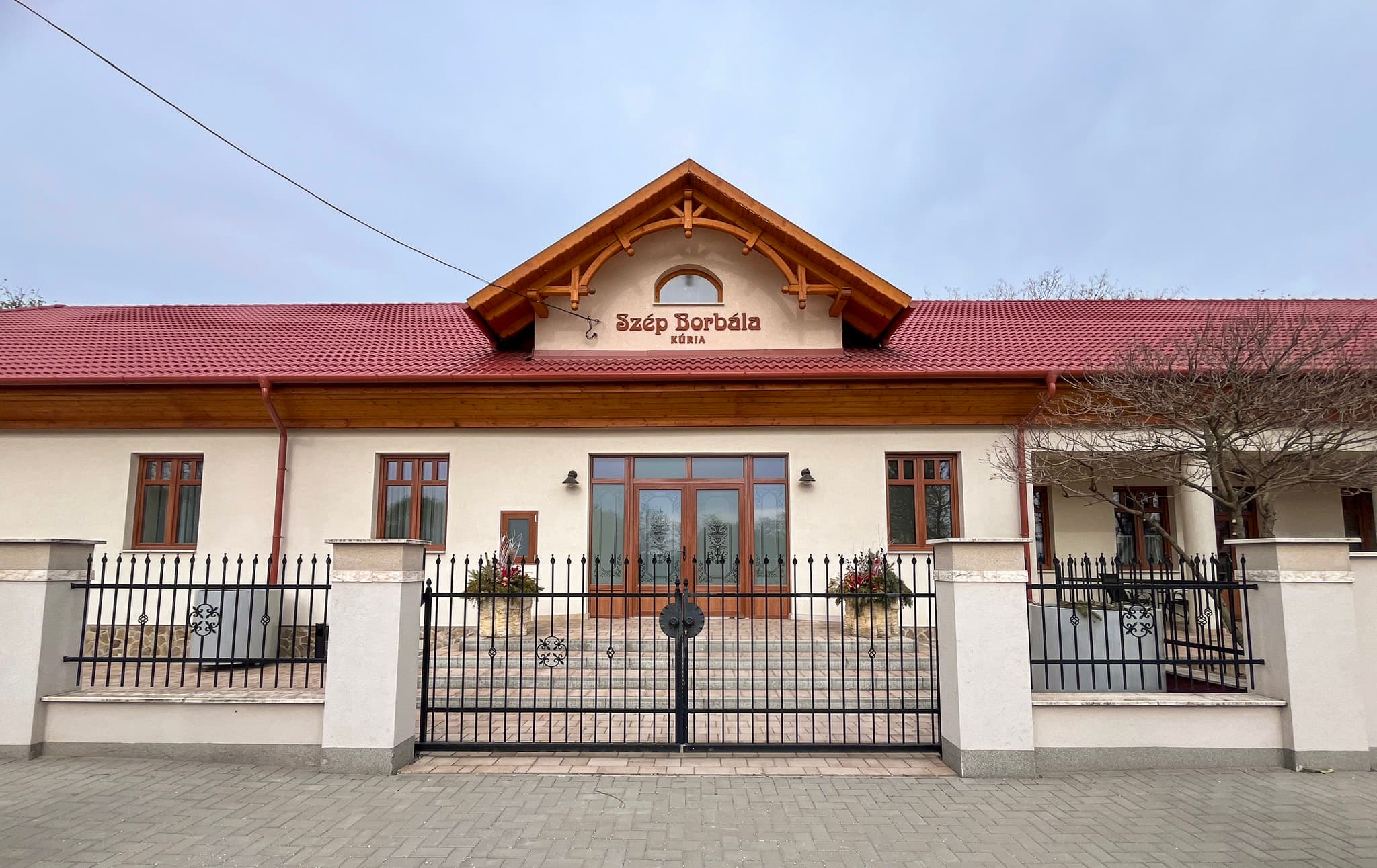 Szép Borbála Kúria homlokzat